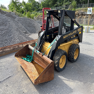 Cargadora compacta de dirección deslizante LX665 de 1996, inoperable, equipo de construcción compacto de uso pesado - Product Image 1