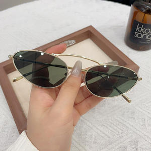 Lunettes de soleil œil de chat métalliques de créateur, style INS, monture ovale triangulaire, lunettes de luxe pour homme, vente en gros - Product Image 5