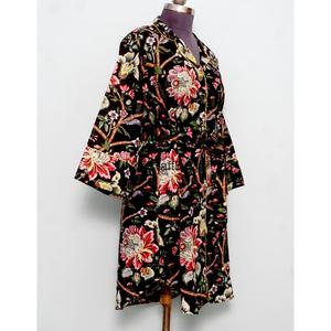 เดรสเชิ้ตผ้าฝ้ายแท้ 100% คอวี แขน 3/4 ติดกระดุมด้านหน้า สไตล์เซ็กซี่เข้ารูปทรงบอดี้คอน เหมาะสำหรับงานกลางคืน งานทางการ ลายดอกไม้ ระบายอากาศได้ดี - Product Image 5