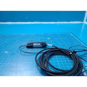 เครื่องขยายสัญญาณเซ็นเซอร์ไฟเบอร์ดิจิตอล KEYENCE FS-V21R ใช้ได้โดยไม่ต้องปรับปรุง อะไหล่อุปกรณ์เซมิคอนดักเตอร์รุ่นเก่า - Product Image 4