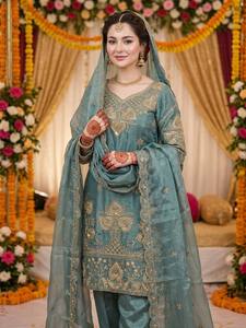 Ensemble Kurti en soie de luxe – Haut brodé à manches longues avec palazzo et dupatta de créateur - Product Image 2