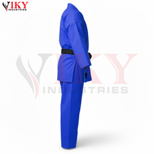 Uniforme de karaté bleu personnalisé durable avec logo, en mélange de coton, avec ceintures noires, tenues d'entraînement robustes pour arts martiaux - Product Image 4