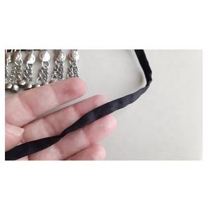 Ras du cou Tribal Kuchi Boho, fait à la main, avec couleurs personnalisées en vente - Product Image 6