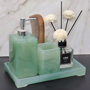 Juego de baño de resina de alta calidad y hermoso diseño, de 5 piezas, dispensador de jabón, bandeja, soporte para pasta de dientes, para uso diario en el hogar, restaurante, hotel. - Product Image 3