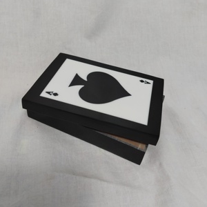 Caja de Cartas de Madera y Resina con Detalles en Latón para Jugar - Product Image 4