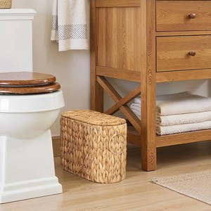 Panier à papier toilette en jacinthe d'eau au design unique avec couvercle, organiseur de rangement rectangulaire pour cuisine, salle de bain et hôtel - Product Image 2