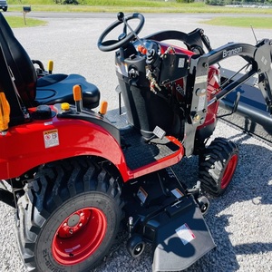 Tracteur à roues robuste Branson 2205H, 20 CV, diesel, 4 roues motrices, hydrostatique, chargeur compact, utilisation agricole, machine durable - Product Image 3