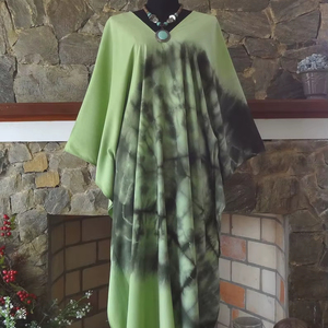 Caftán Shibori Tie Dye de Rayón Hecho a Mano, Vestido Holgado con Cuello en V, Talla Única, Ropa Bohemia Cómoda para el Verano - Product Image 1