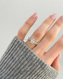 Anillo de Compromiso/Boda con Diamante Cultivado en Laboratorio Certificado por IGI para Mujer, Oro Rosa de 14K, Corte Ovalado, Engaste de Garras para Compromiso y Boda - Product Image 1