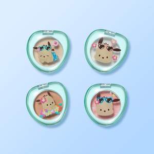 อีทูดี้ เฮ้าส์ วอทส์ อิน มาย อายส์ พาเลทต์ ชิมเมอร์ ฟินิช ลายตัวละครซานริโอ - Product Image 1