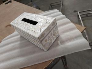 กล่องกระดาษทิชชูทรงสี่เหลี่ยมดีไซน์ทันสมัยสำหรับบ้าน โรงแรม สำนักงาน รถยนต์ ห้องครัว ห้องน้ำ ตกแต่งโต๊ะ คุณภาพสูง - Product Image 3