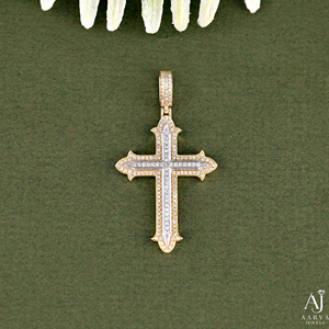 Pendentif Croix Chrétienne Hiphop en Moissanite Plaqué Or avec Breloque Baguette SI2-I1 – Bijou Idéal pour Cadeau et Usage Quotidien - Product Image 1