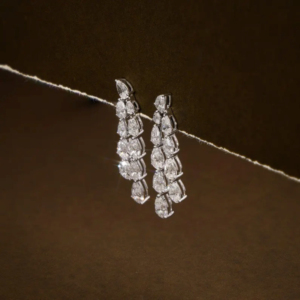 Élégantes boucles d'oreilles pendantes en or blanc avec diamants taille poire, bijoux de mariée en cascade pour femme, cadeau de mariage de luxe - Product Image 3