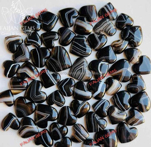 Prix de gros Cabochon d'agate à bandes en forme de coeur pierre précieuse naturelle de qualité incroyable pierre libre pour bijoux OEM disponible - Product Image 3