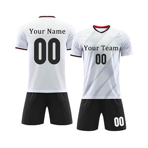 Tenue de football respirante, maillot et short de sport pour extérieur, impression couleur, nom de l'équipe avec logo personnalisé - Product Image 1