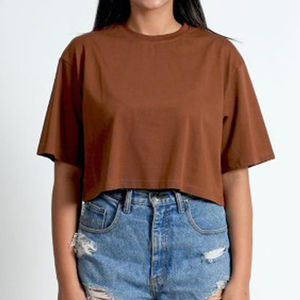 เสื้อยืดครอปสีน้ำตาลสำหรับผู้หญิง ผ้าฝ้ายทรงหลวม ไหล่ตก แขนสั้น เรียบง่าย สไตล์ลำลองสำหรับสาวๆ ใส่ได้ในฤดูร้อน สีช็อกโกแลต - Product Image 2