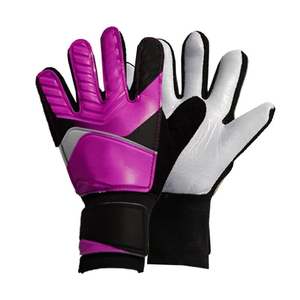 ถุงมือผู้รักษาประตูฟุตบอลแบบกำหนดเอง ราคาโรงงาน คุณภาพระดับมืออาชีพ ป้องกันการลื่น ระบายอากาศ กันลม สำหรับเล่นกลางแจ้ง ทำจากยางลาเท็กซ์ - Product Image 6