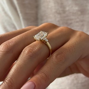 4 Carat <b>Emerald</b> Cut Diamond Five Stone Engagement <b>Ring</b> in White Gold , IGI Certified - Product Image 6