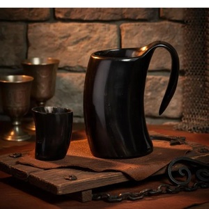 Jarra de Cuerno de Búfalo Grabada Personalizada, Taza Vikinga, Estilo Medieval - Product Image 2