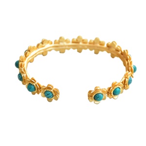 Pendientes de Lujo Listos para Enviar con Piedras Semipreciosas, Recubrimiento Brillante Dorado y Joyería de Alta Calidad - Product Image 6