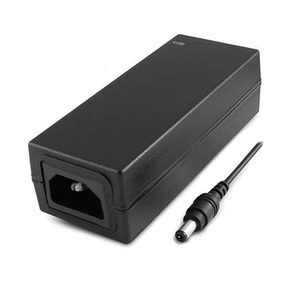 Adaptateur secteur AC-DC 12W 5V 2.4A avec prise C14, prise DC 5.5 2.1 mm et câble DC de 1 m - Product Image 1