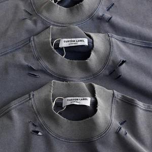 เสื้อยืดคอตตอนทรงโอเวอร์ไซส์เนื้อหนัก ล้างสีแบบแอซิดวอช สำหรับผู้ชาย ดีไซน์เรียบๆ แบบดิสเทรส - Product Image 2