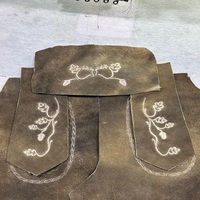 Ahdus Trachten Exports – Short en daim vintage Lederhosen bleu marine brodé, style traditionnel allemand alpin, écologique, grandes tailles