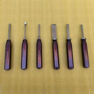 ชุดเครื่องมือศัลยกรรมกระดูก 6 ชิ้น ผลิตจากเหล็กกล้าไร้สนิมเยอรมัน สำหรับการผ่าตัดข้อเข่า - Product Image 1