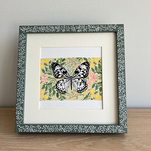 Espejo de Pared Cuadrado de Madera de Pino Hecho a Mano con Acabado Pintado en Verde Salvia, Venta al Por Mayor - Product Image 1