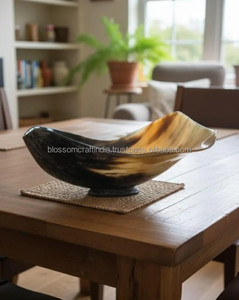Bol en corne naturelle de buffle de qualité supérieure pour servir des aliments, des collations et pour la décoration - Product Image 1