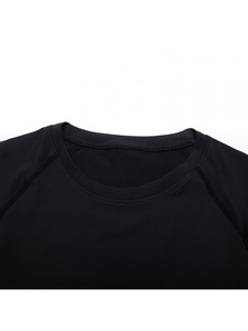 Rashguard de grappling sans kimono personnalisé pour homme, motif foncé, en spandex, à compression, pour l'entraînement - Product Image 4