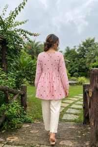 Última Colección de Verano, Conjunto de Dos Piezas en Algodón con Bordado para un Ajuste Cómodo para Uso Diario y de Oficina para Mujer - Product Image 4