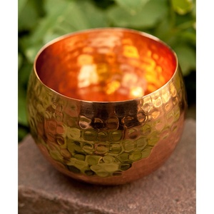 Pots de bougie en métal martelé par cuivre de forme ronde pour la maison et les pots de bougie faits à la main décoratifs de table de Noël - Product Image 2