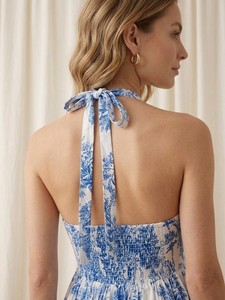 Vestido maxi floral azul y blanco, vestido de algodón con cuello halter, vestido midi de verano, vestido bohemio fluido, vestido para vacaciones en la playa, estampado elegante - Product Image 4