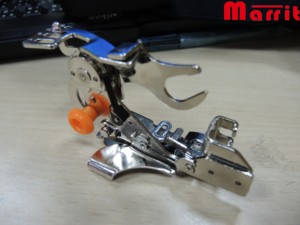 MARRIT #55705, accesorio de volante de costura de hierro de alta calidad, prensatelas de posición central de vástago bajo para máquina de coser doméstica - Product Image 3