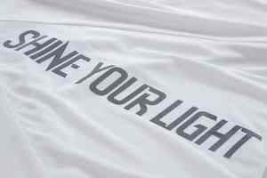 T-shirt personnalisé en fibre optique blanche avec décorations lumineuses pour t-shirt - Product Image 3