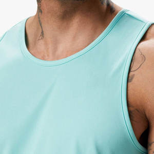 Débardeur pour homme de qualité supérieure, conçu pour un usage quotidien décontracté, avec tissu respirant, coupe flexible et style élégant. - Product Image 4