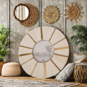 Cadre photo rond 3x3 en os sculpté à la main avec laiton, cadre de table ovale vintage en résine fait main, cadres suspendus avec chevalet - Product Image 4