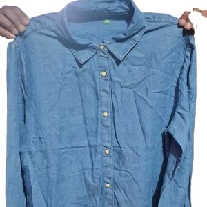 OEM Vintage <b>Bleach</b> Wash Denim Shirtdress for Women Floor-Length with Patch Pockets Short Sleeves Plain Dyed Woven Technique - Product Image 3