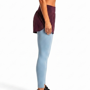 Shorts y leggings cómodos para uso diario, ropa de diseño flexible premium, leggings de yoga con cintura elástica superior para mujer - Product Image 3