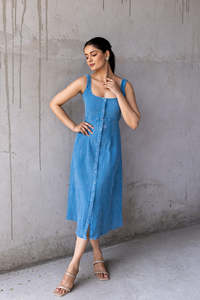 Vestido Midi Azul sin Mangas de Lino y Algodón con Cuello Cuadrado para Mujer, con Tela Ligera, Estilo Moderno y Ajuste Cómodo - Product Image 3