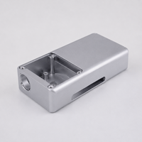 Fabricant de boîtiers électroniques en aluminium CNC sur mesure pour les dispositifs de contrôle industriel et l'assemblage d'enclos de circuits imprimés