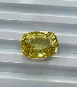 Significado del Zafiro Amarillo de Sri Lanka y Beneficios del Zafiro Amarillo de Sri Lanka para la Riqueza, el Éxito y la Sanación Astrológica Poderosa - Product Image 1