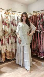 Salwar Kameez de créateur pour femmes, tenue de soirée, avec haut, bas et dupatta, multi-imprimés, fabriqué en Inde - Product Image 4