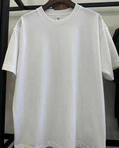Camiseta de algodón de corte regular para hombre, estilo urbano, manga corta, lisa, ecológica, transpirable, con estampado de letras y logotipo personalizado. - Product Image 4