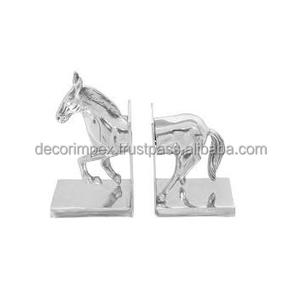 Serre-livres à tête de cheval Souvent en métal comme l'aluminium ou la résine avec une finition argentée ou polie - Product Image 2