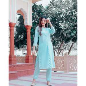 Conjunto de Traje Satinado Azul Aqua Talla XS - Product Image 4