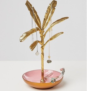 Organizador de Joyas Metálico Multiusos para Mesa de Vanidad con Acabado Elegante y Material Duradero - Product Image 1