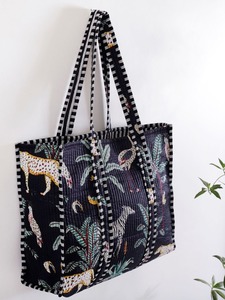 Luxury <b>Printed</b> Cotton Quilted Shoulder Bag for Women with Soft Texture and Elegant Chain Strap - Product Image 1