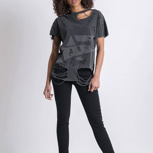 T-shirt pour femme de qualité supérieure, effet usé, matière douce au toucher, style confortable pour tous les jours - Product Image 2